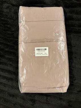 BAGSMART taupe travel Garment Storage Bag - Dustproof Organizer